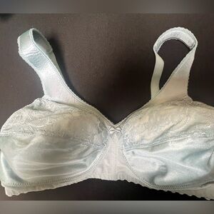 GLAMORISE MAGIC LIFT COTTON BLEND WIRELESS  SUPPORT BRA.  LIGHT TEAL BLUE
SZ 44C